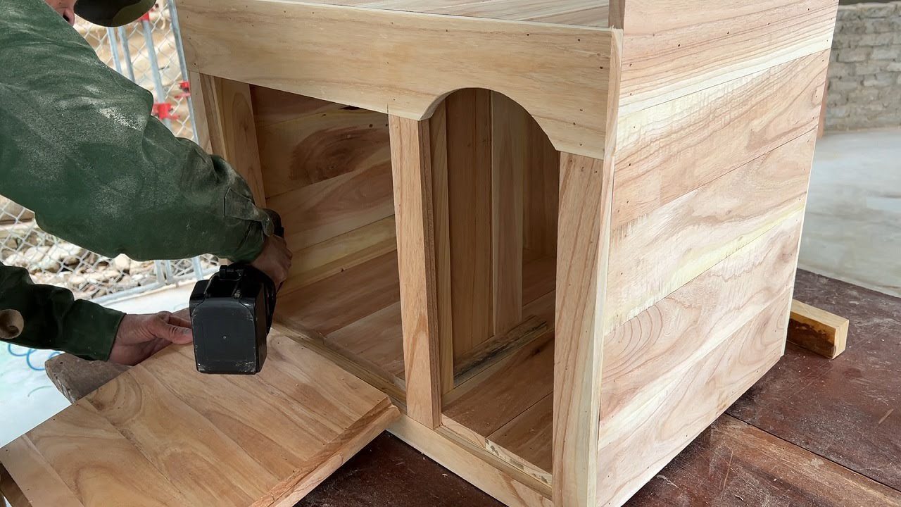 10 Free DIY Dog House Plans Anyone Can Build-WildCreaturey